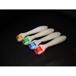 микроиглен ролер с вибрации и LED фотони